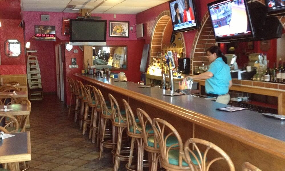 Acapulcos Mexican Family Restaurant & Cantina
