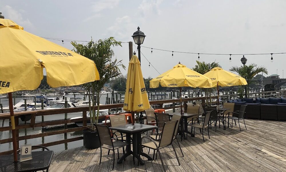 Joey C’s Boathouse Cantina & Grill