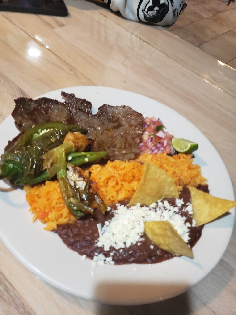 Palacio Latino Restaurant & Lounge