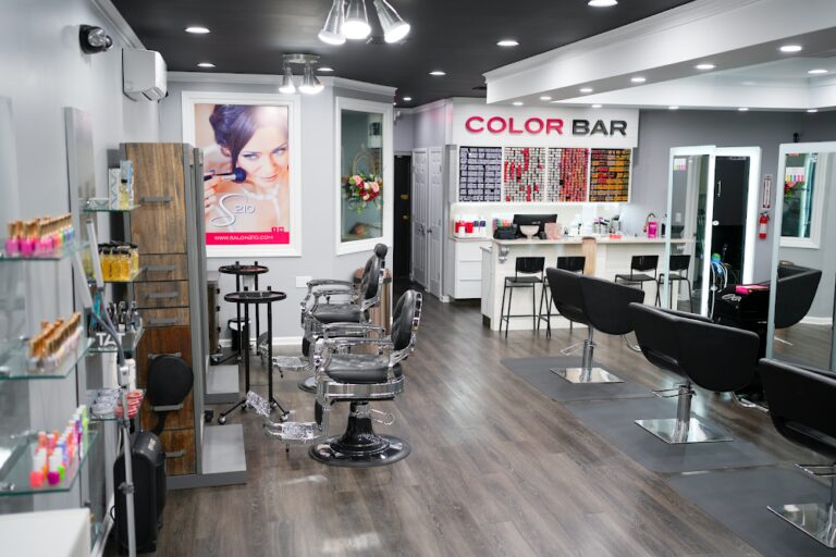 Salon 210